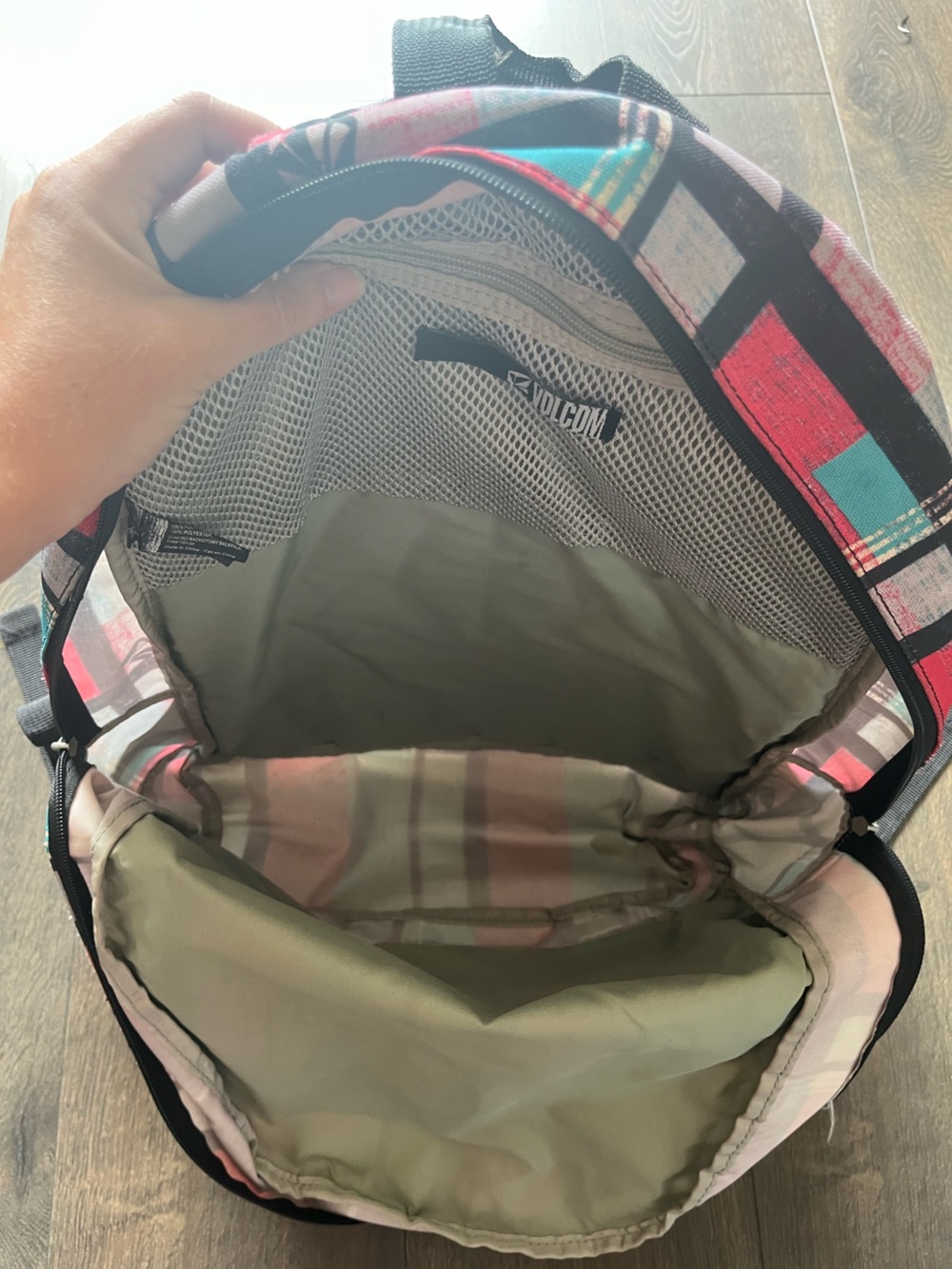 Volcom Plaid Backpack - Picture 5 of 10